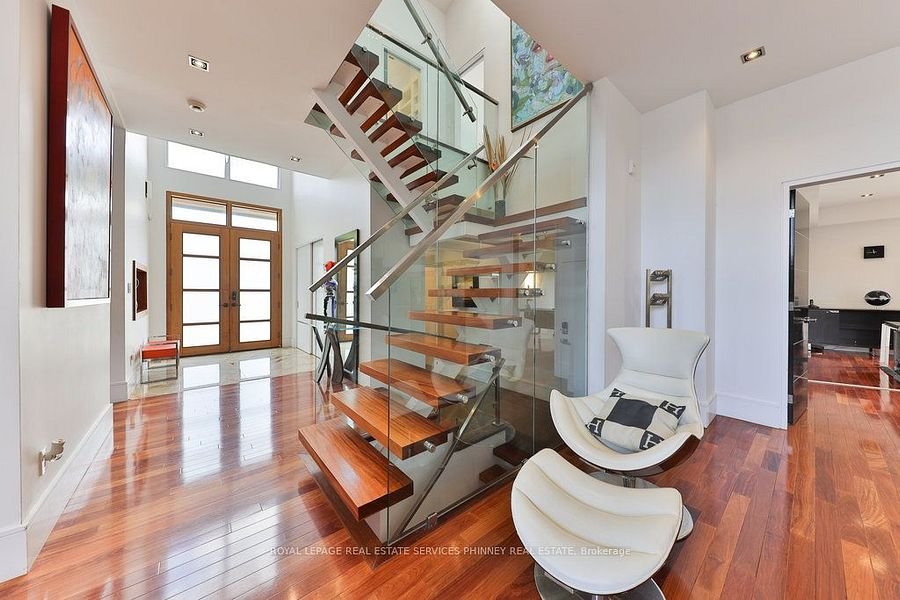 Mississauga rental photo 9